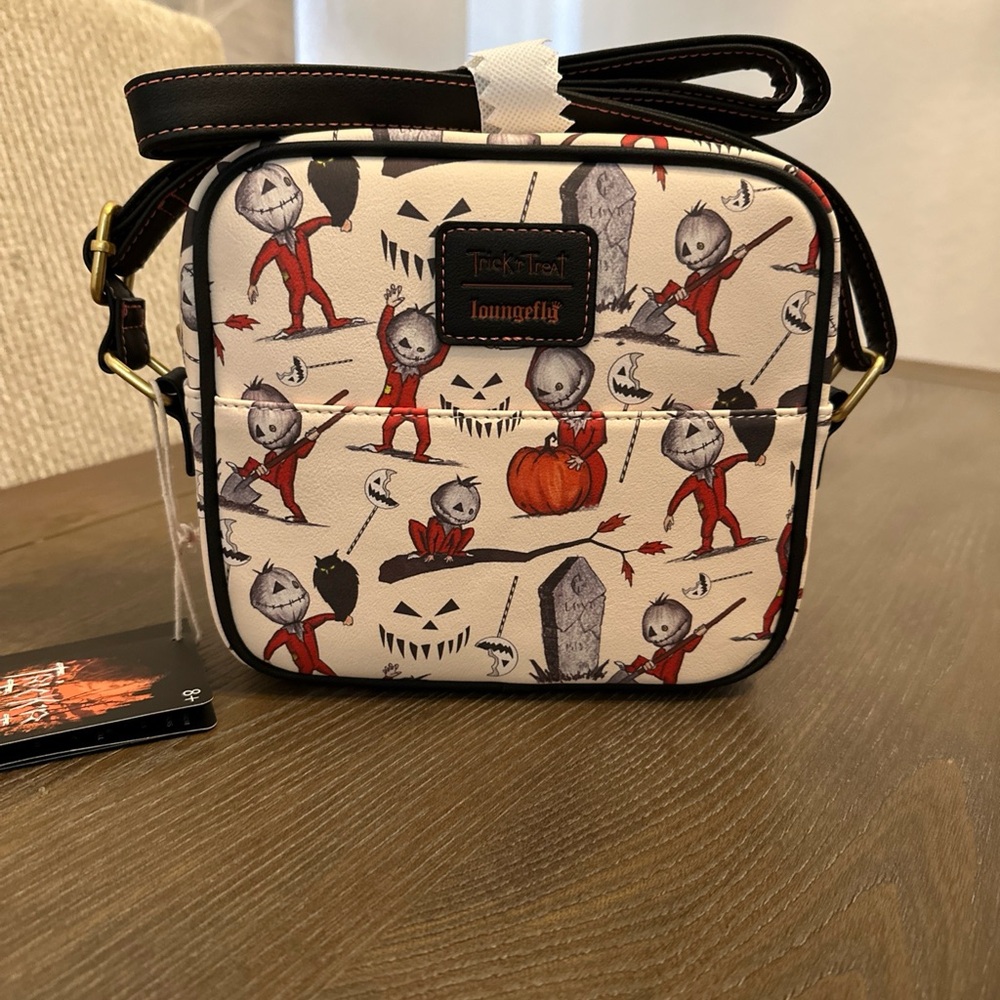 NWT Loungefly Trick ‘R Treat Sam All Over‎ Print Crossbody